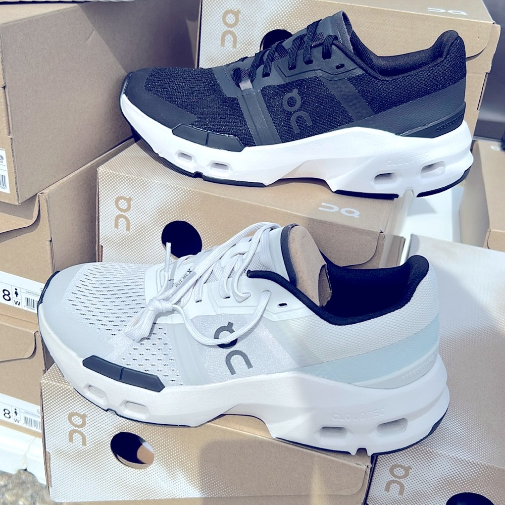 Brand New Cloud and ASICS tenis shoes
